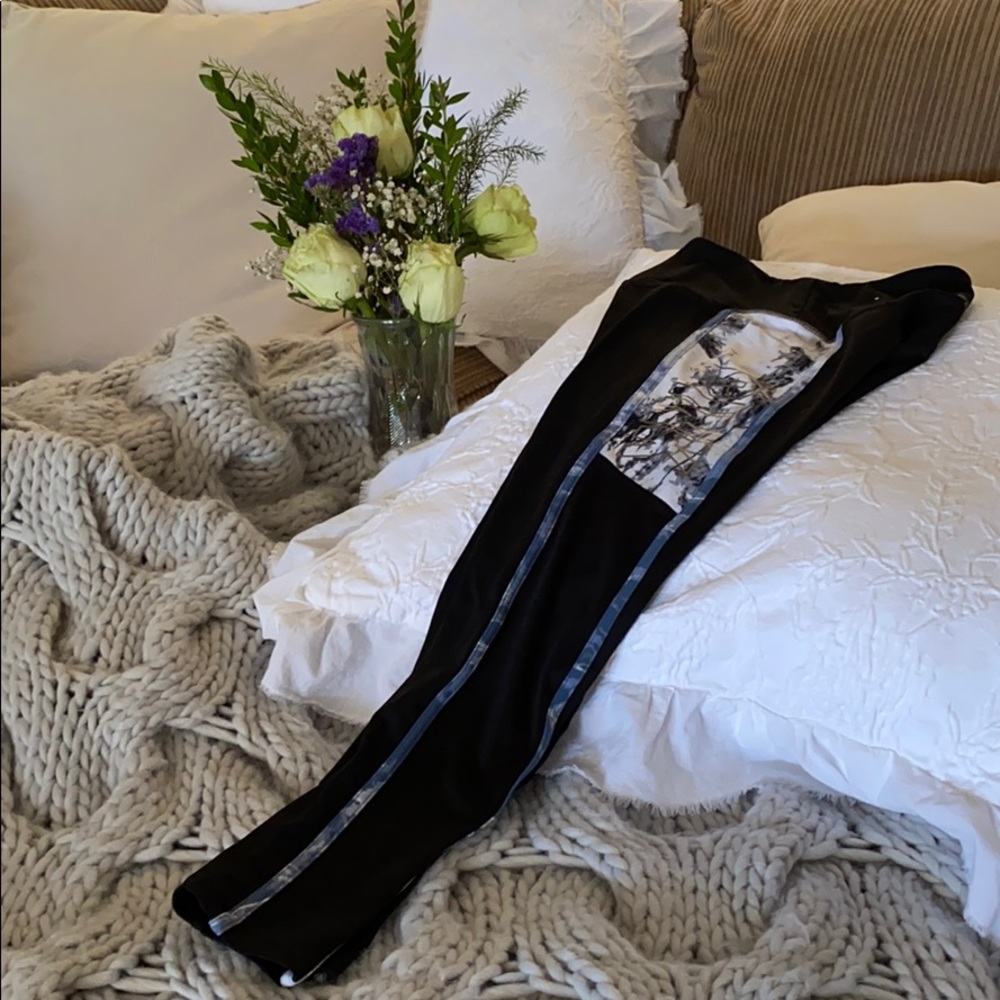 PINK Ultimate ¾ leggings with pockets